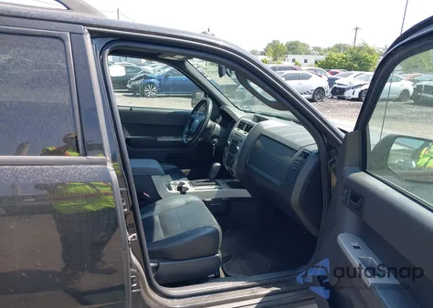 2011 Ford Escape Xlt из США, поврежденный, VIN 1FMCU9DG1BKA11766